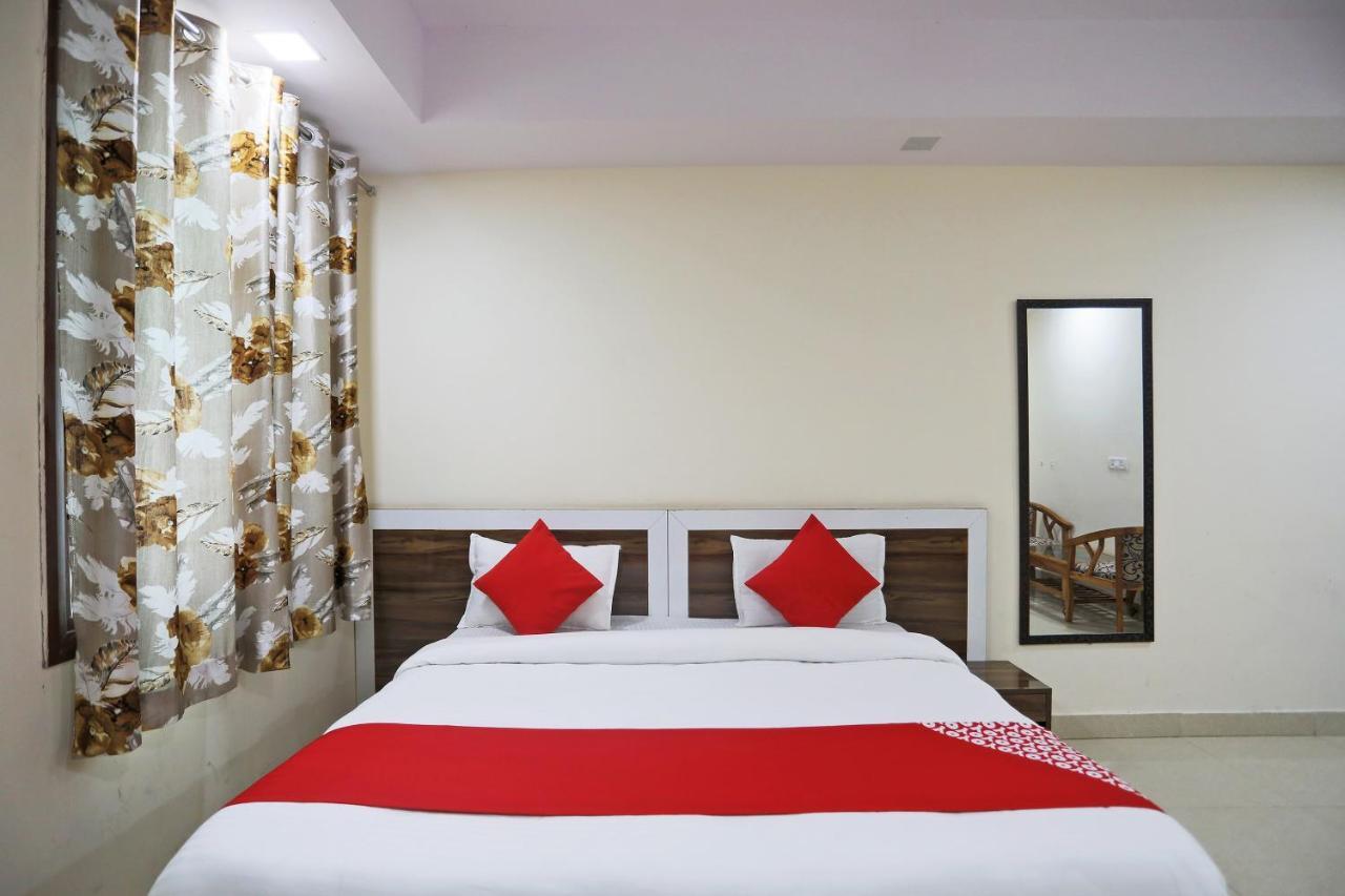 Hotel Rampal Palace Neu-Delhi Exterior foto