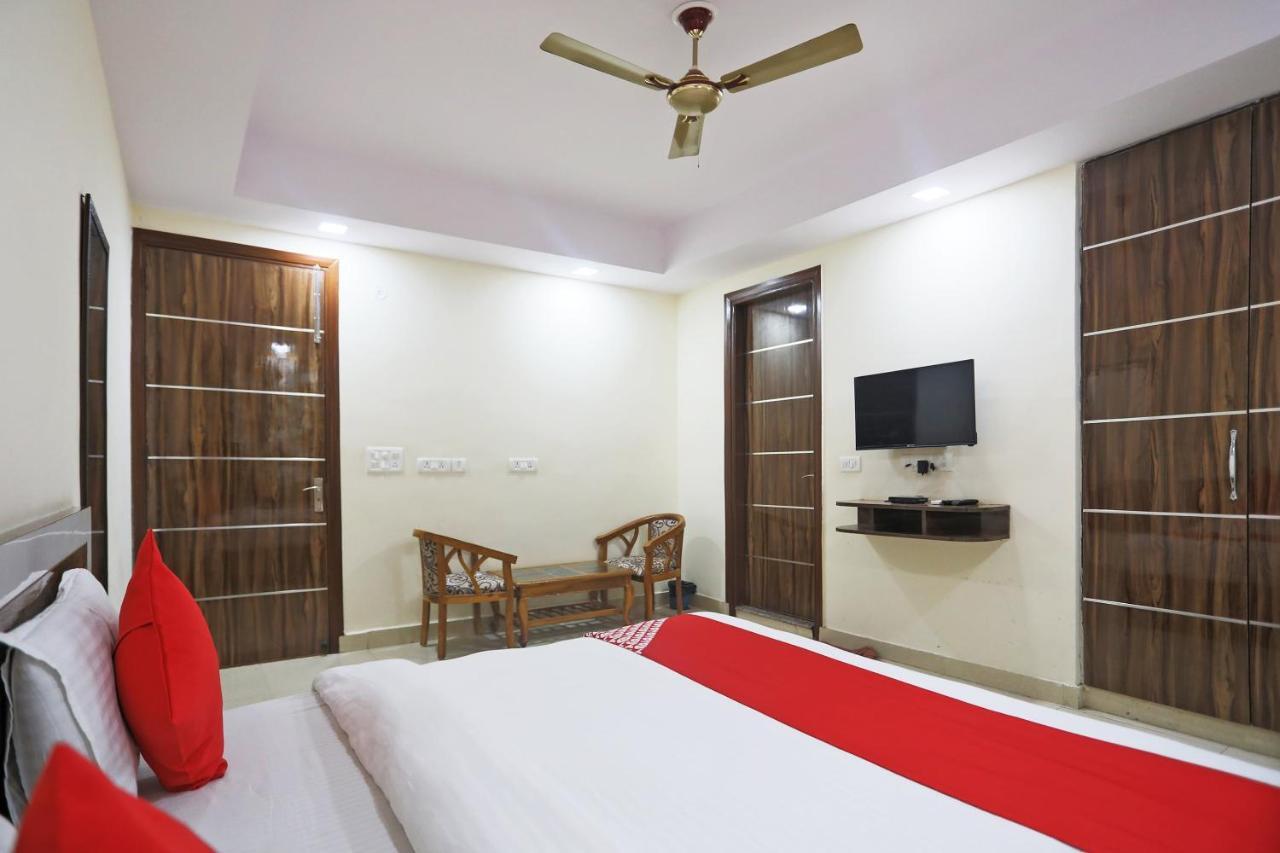 Hotel Rampal Palace Neu-Delhi Exterior foto