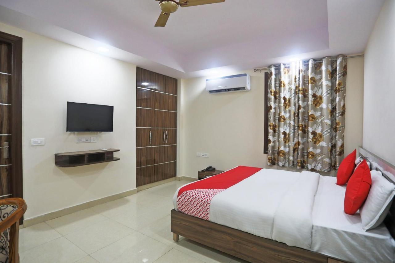 Hotel Rampal Palace Neu-Delhi Exterior foto