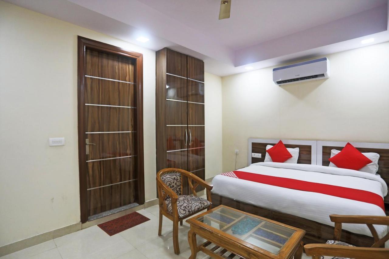 Hotel Rampal Palace Neu-Delhi Exterior foto