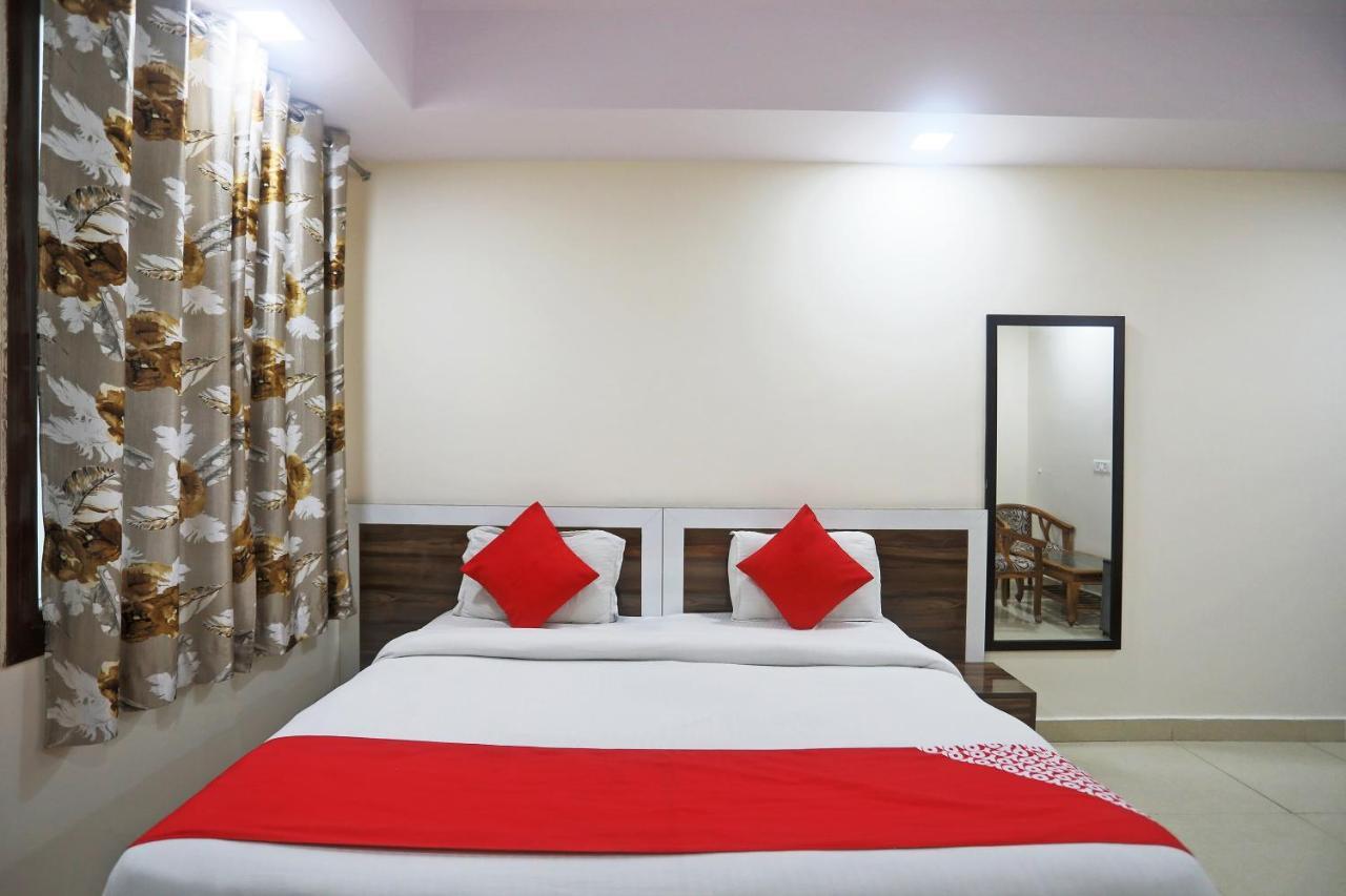Hotel Rampal Palace Neu-Delhi Exterior foto
