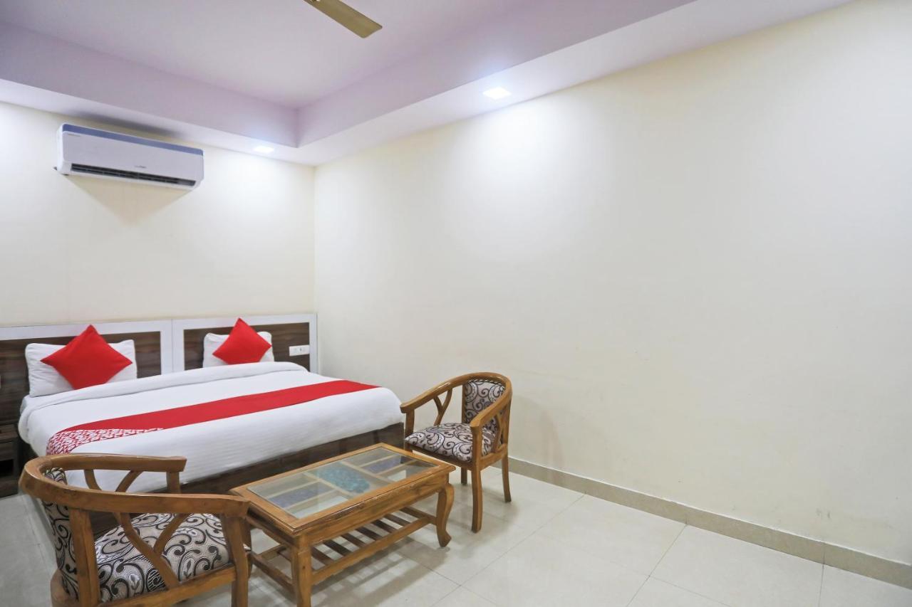 Hotel Rampal Palace Neu-Delhi Exterior foto