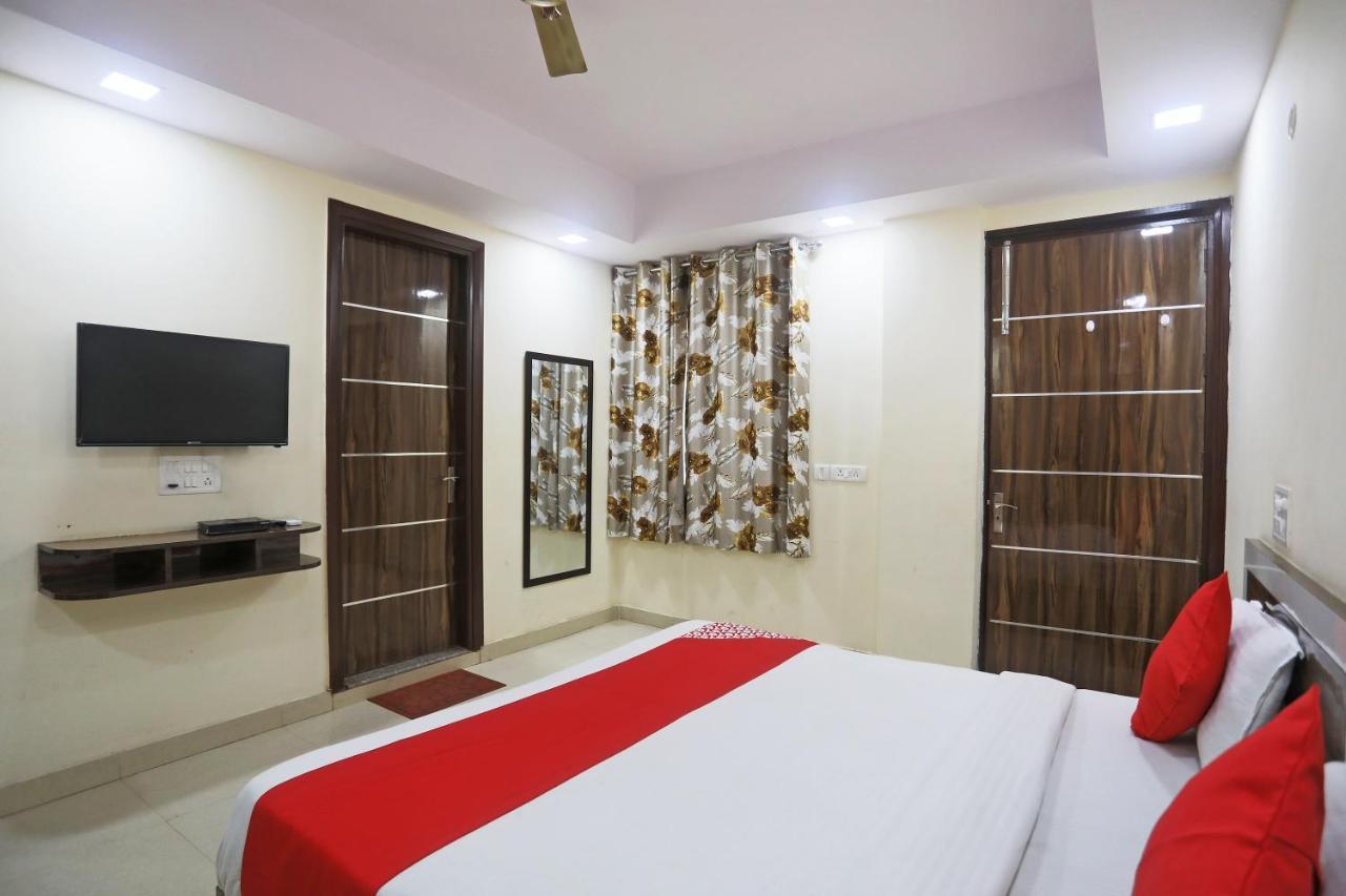 Hotel Rampal Palace Neu-Delhi Exterior foto